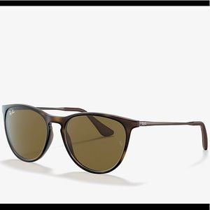 Ray Ban Kids Izzy sunglasses GREAT CONDITION